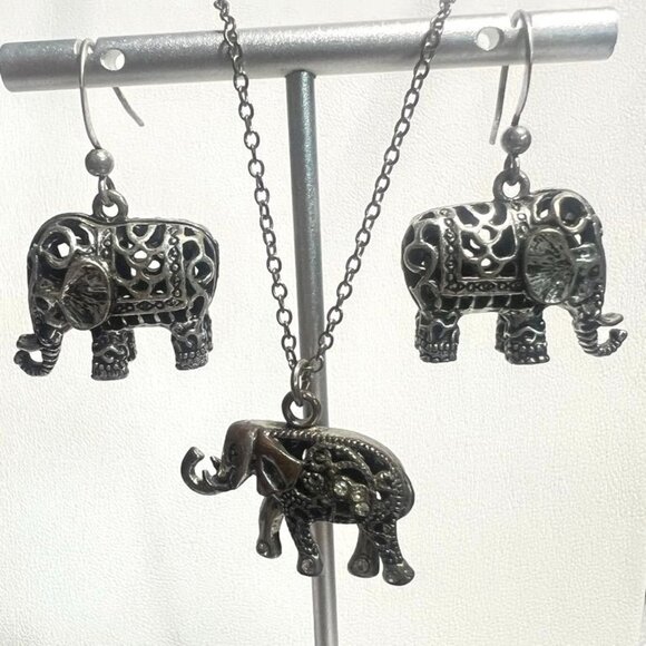 Boho Elephant Jewelry SSet Silver-Tone Filigree Necklace and Dangle Earrings - Picture 1 of 7